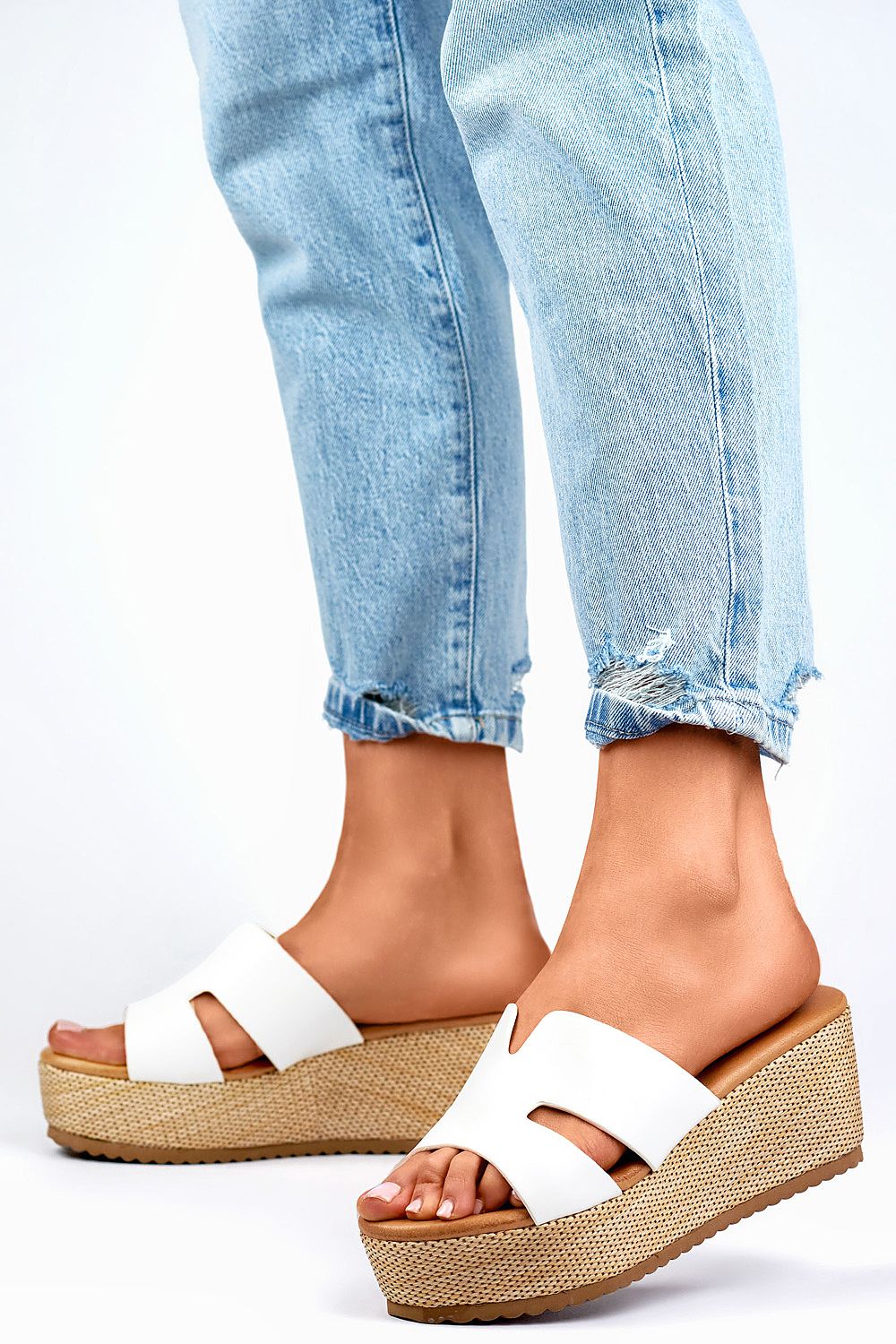 Flip-flops model 195836